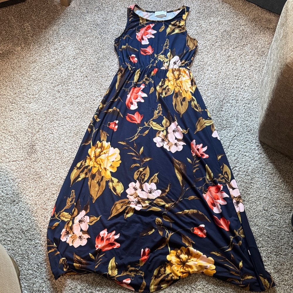 French Grey Floral Patterned Dress